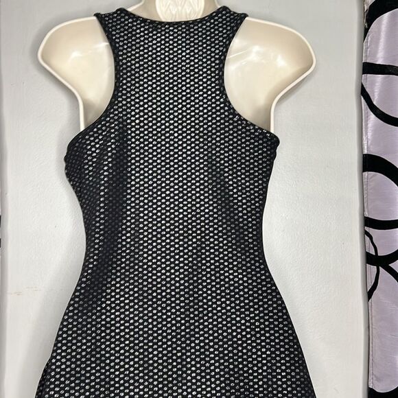 Material Girl fitted racer back gold sparkle dress size medium - Picture 11 of 11